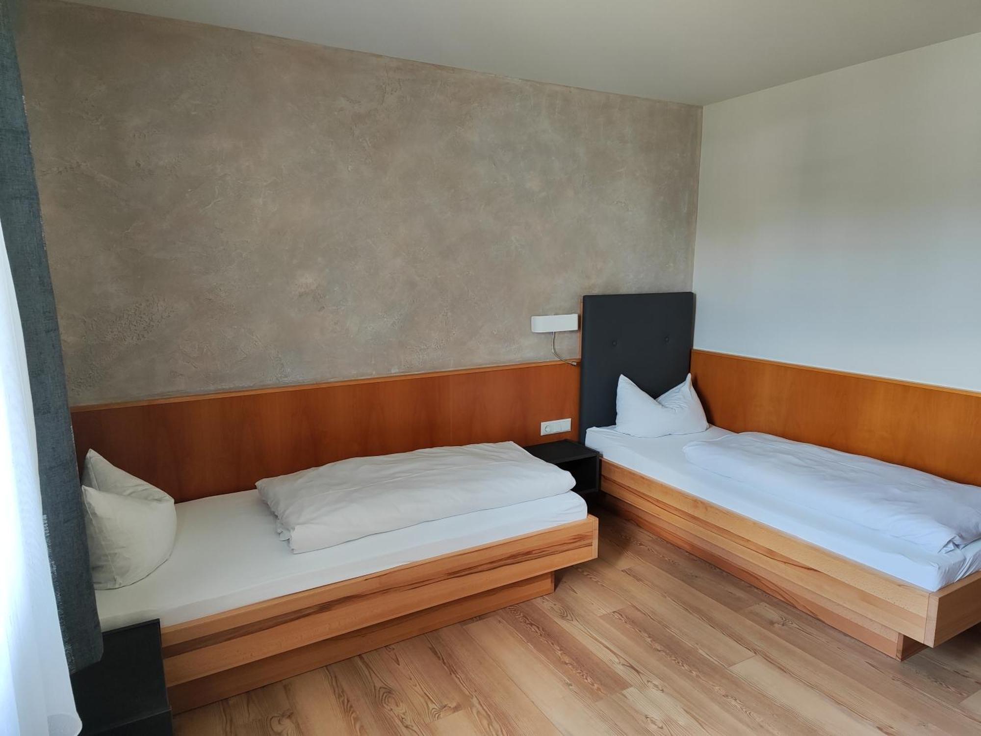 Zahler Hotel 3*